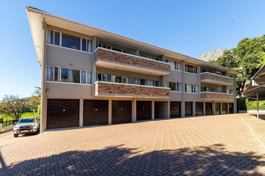 3 Bedroom Property for Sale in Oranjezicht Western Cape